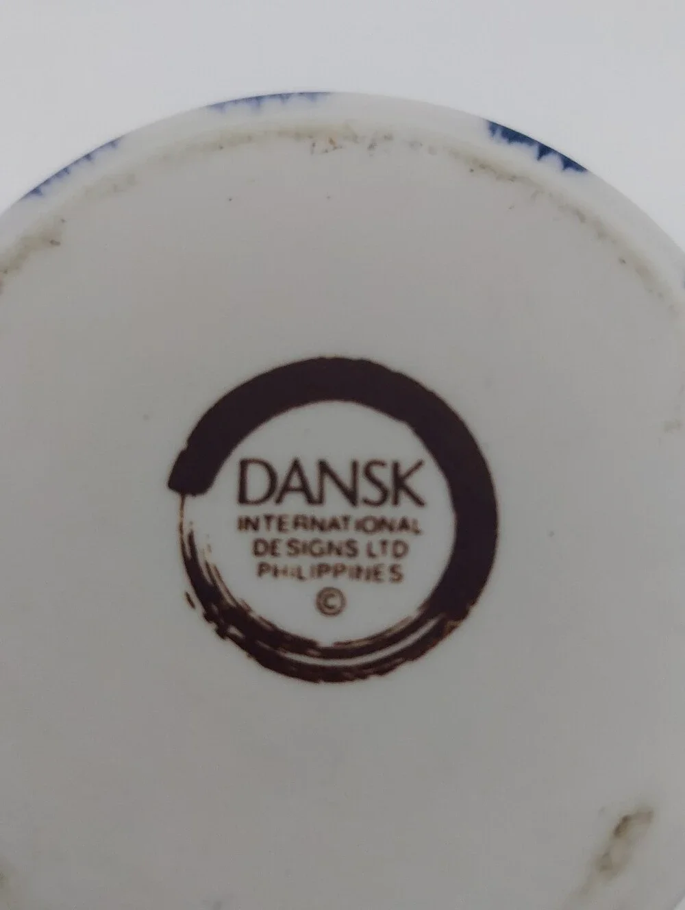 Dansk arabesque vase  Blue White Mcm Vintage 7” Tall  Model A52